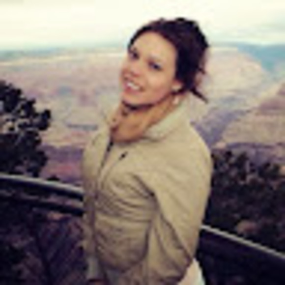 Meet your Posher, Yelena - Picture 1 of 1